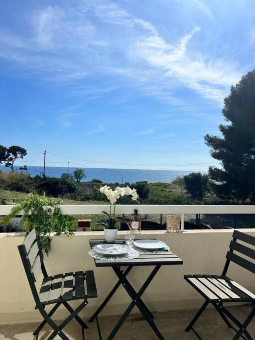 Studio La Baie Des Anges Appartamento La Ciotat Esterno foto